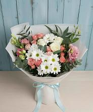 Букет цветов из:  Розы, Лизиантусы и Хризантемы в Зайцево
