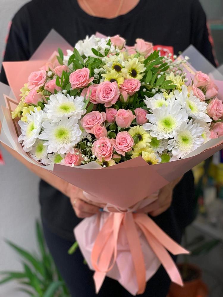 Букет цветов из: Розы и Хризантемы в Зайцево