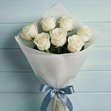 Букет 7 Белых роз Эдлесс Лав в Зайцево
