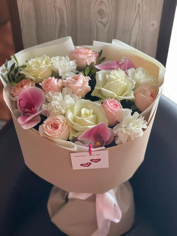 Букет цветов из: Орхидеи, Розы и Гвоздики в Зайцево