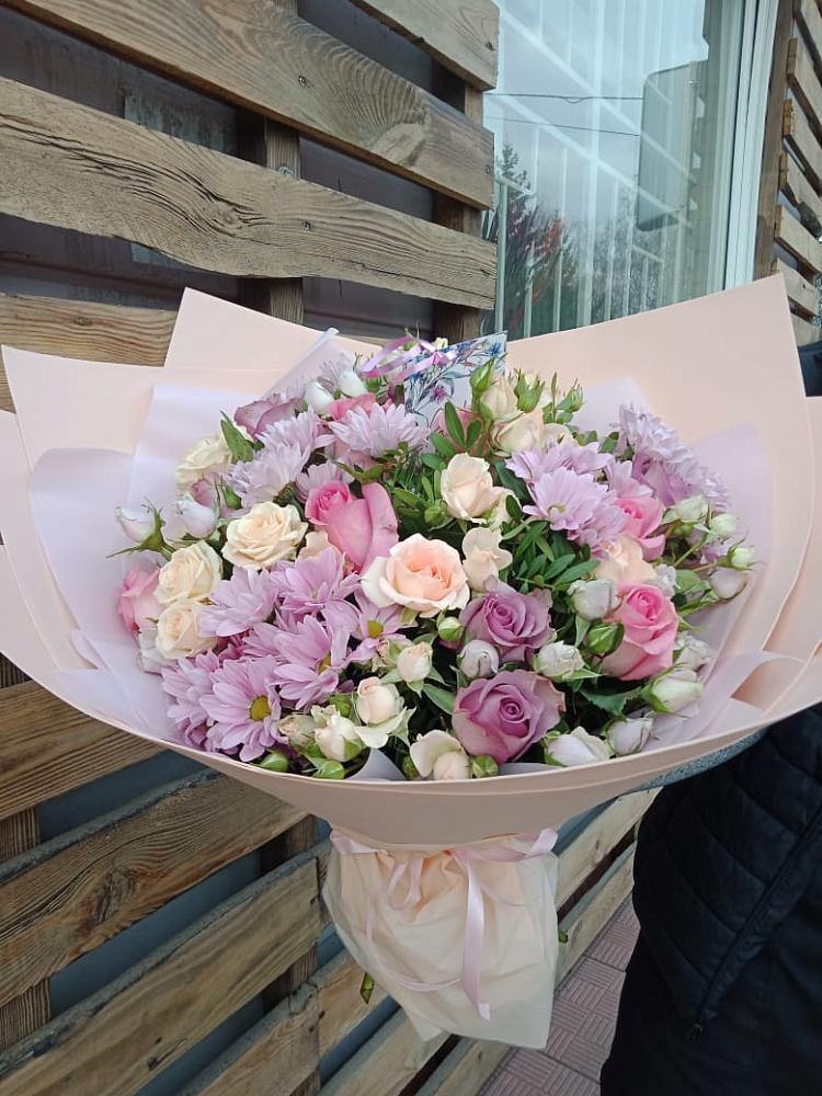 Букет цветов из: Розы и Хризантемы в Зайцево