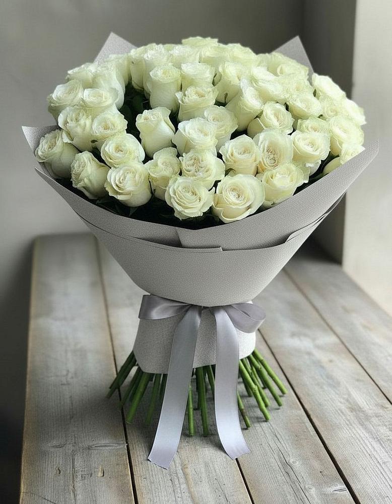 Букет 35 Белых роз в Зайцево