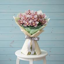 Букет цветов из:  Орхидеи и Розы в Зайцево