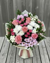 Букет цветов из:  Альстромерии, Гвоздики, Розы и Хризантемы в Зайцево