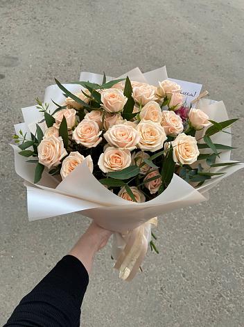 Букет Кремовые розы Латте в Зайцево