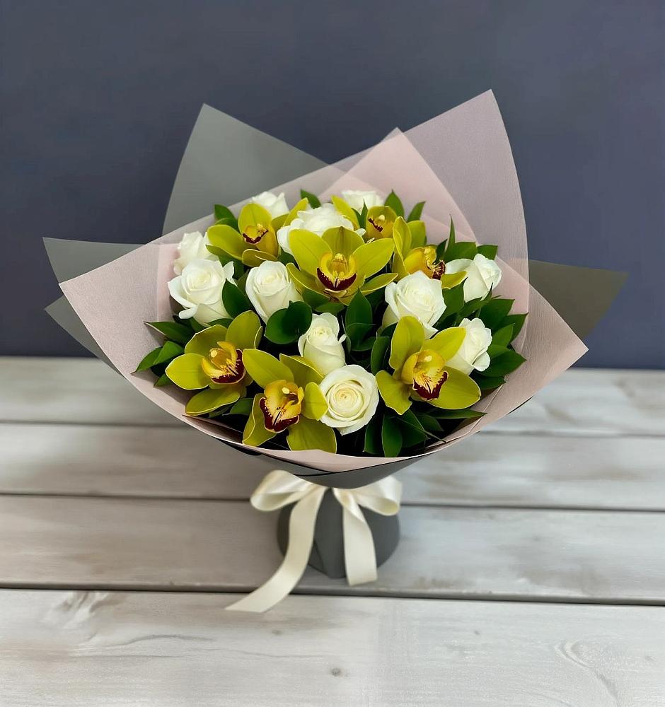 Букет цветов из: Орхидеи и Розы в Зайцево