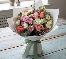 Букет цветов из:  Розы, Лизиантусы и Гвоздики #REPLACE_PRED# Зайцево