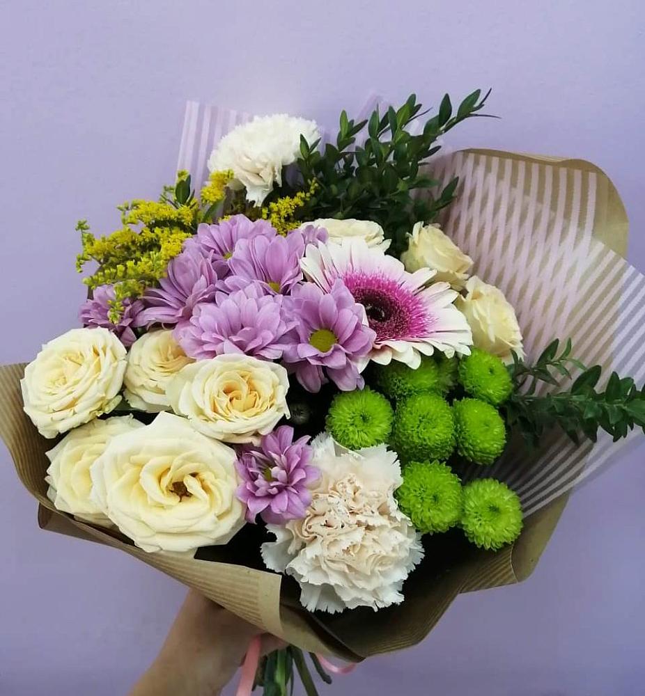 Букет цветов из: Хризантемы, Розы, Гвоздики и Герберы в Зайцево