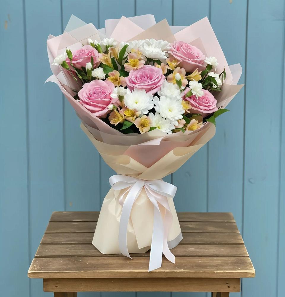 Букет цветов из: Гвоздики, Орхидеи и Розы в Зайцево