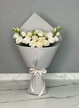 Букет цветов из:  Розы и Лизиантусы в Зайцево